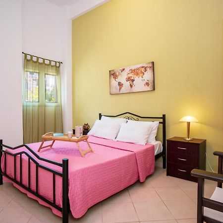 Christina'S Sea House Apartment Nikiti  Ngoại thất bức ảnh