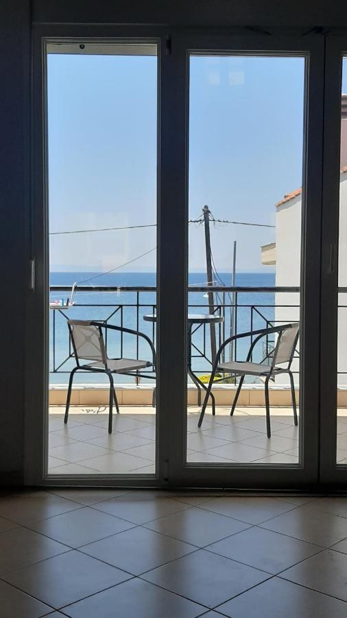 Christina'S Sea House Apartment Nikiti  Ngoại thất bức ảnh