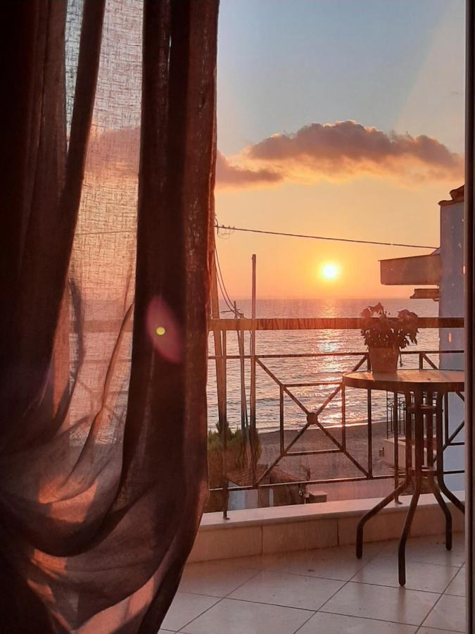 Christina'S Sea House Apartment Nikiti  Ngoại thất bức ảnh