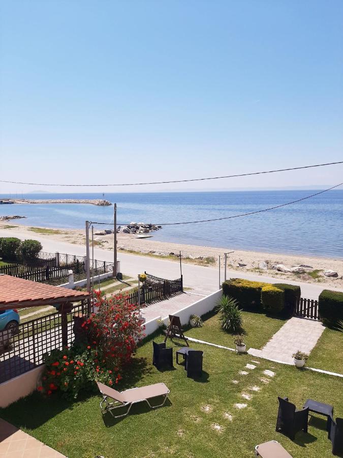 Christina'S Sea House Apartment Nikiti  Ngoại thất bức ảnh
