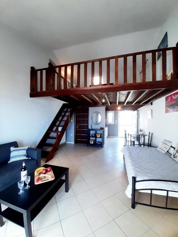 Christina'S Sea House Apartment Nikiti  Ngoại thất bức ảnh