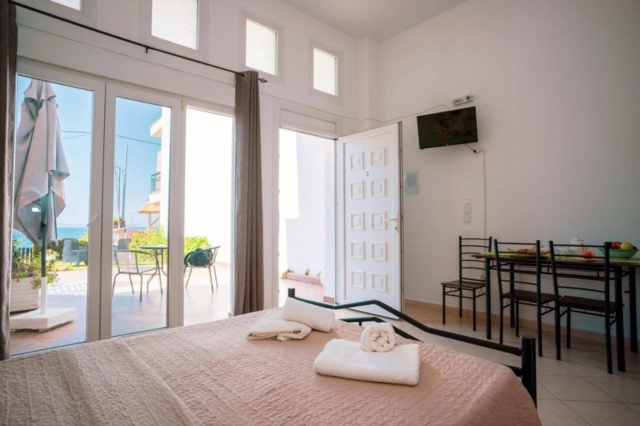 Christina'S Sea House Apartment Nikiti  Ngoại thất bức ảnh
